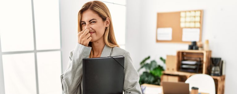 Fisch in der Mikrowelle? Dos and Don‘ts für die Büroküche!